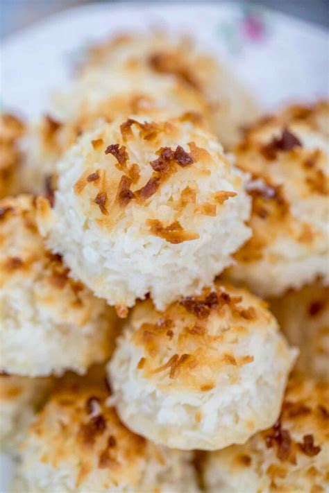 Best Coconut Macaroons Recipe - Sweet and Savory Meals