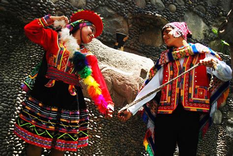 Danzas tradicionales de la Sierra del Perú - Magical Perú Expeditions ...