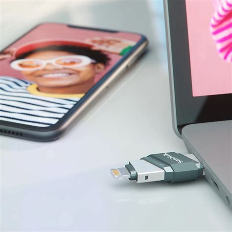 Buy SanDisk iXpand Flash Drive Flip iOS/USB 3.0 Online in Singapore | iShopChangi