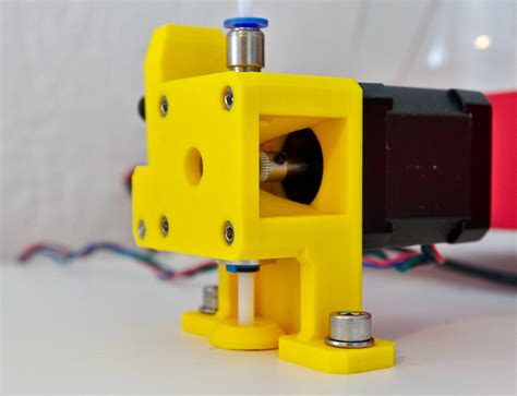 Bowden Extruder by Thomas | Download free STL model | Printables.com