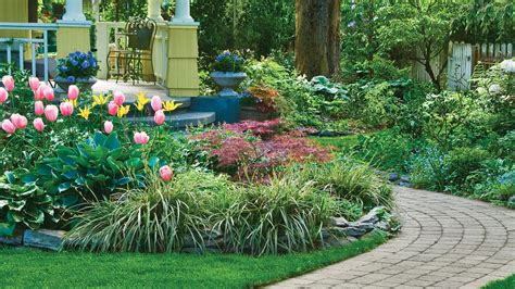 How To Clean Landscaping Pavers - Clean And Spacious Lawn Landscape : When properly installed ...