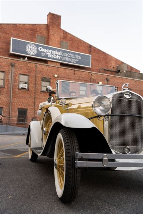 Ramblin’ Wreck Parade in Georgia Institute of Technology, North Ave NW ...