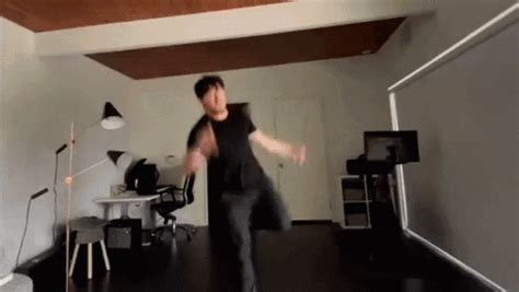 Markiplier Punches You GIF - Markiplier Punches You - Discover & Share GIFs