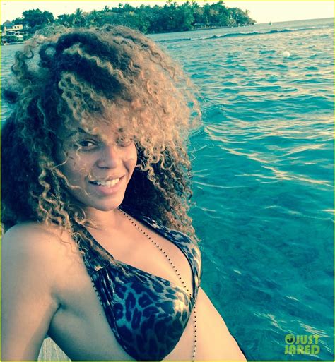 Beyonce & Blue Ivy Hit the Beach on Dominican Republic Vacation with Jay Z!: Photo 3087919 ...