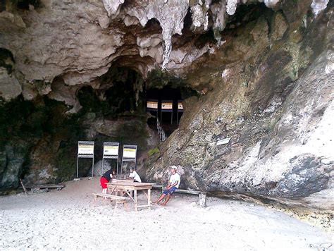 The Dyslexia Adventures: Palawan's secret: Tabon Cave