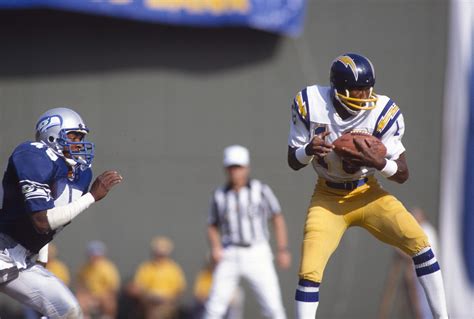 LA Chargers: Legendary numbers that should be retired - Page 3