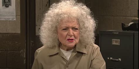 SNL to Honor Betty White by Rerunning Her Episode as Host