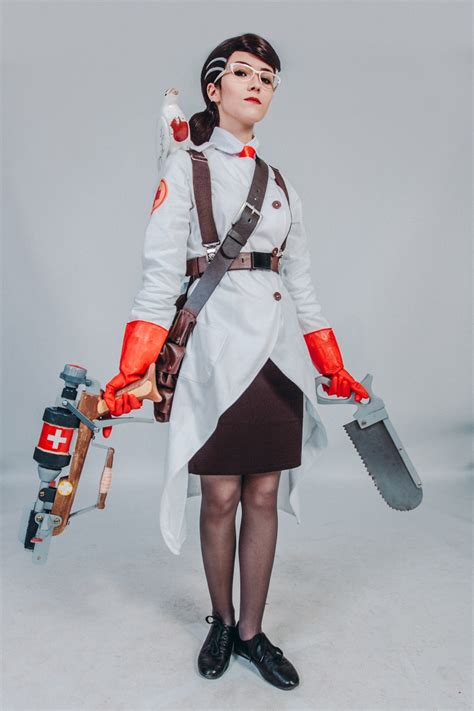 Female Medic (Team Fortress 2) by Lelanda on DeviantArt