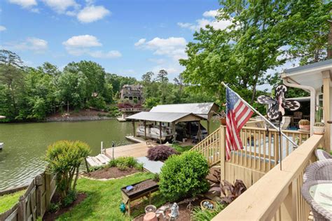 Lakefront Getaway on Fort Loudoun Lake