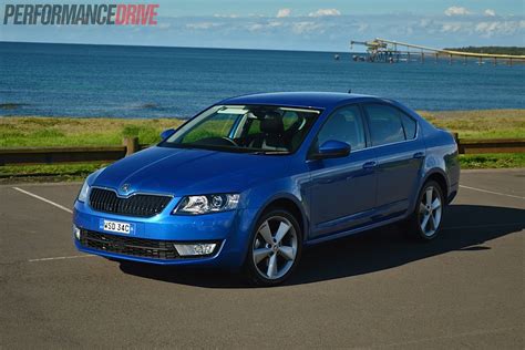 2014 Skoda Octavia Elegance 132TSI review (video) | PerformanceDrive