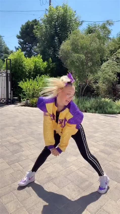 JoJo Siwa (@itsjojosiwa) Official TikTok | Watch JoJo Siwa's Newest TikTok Videos | Jojo siwa ...