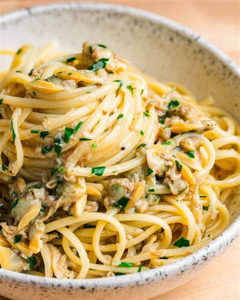 Linguine with Canned Clams - Sip and Feast