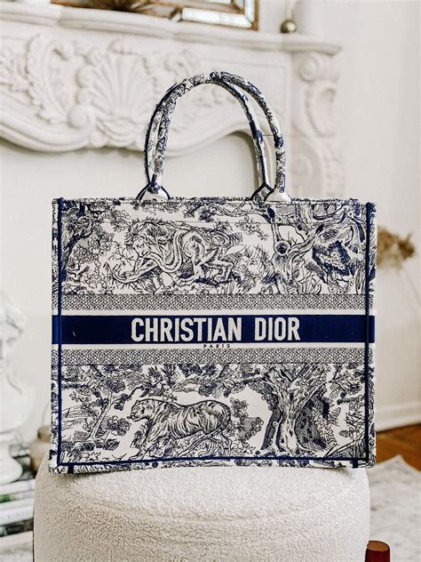 Dadou~Chic: Dior Book Tote Toile De Jouy