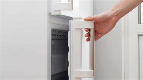 How to Replace a Freezer Door Seal Quickly - Appliance Repair Specialists