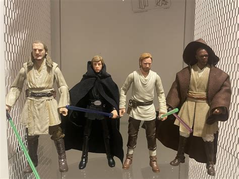 Is the scale off with the black series figures? : r/starwarsblackseries