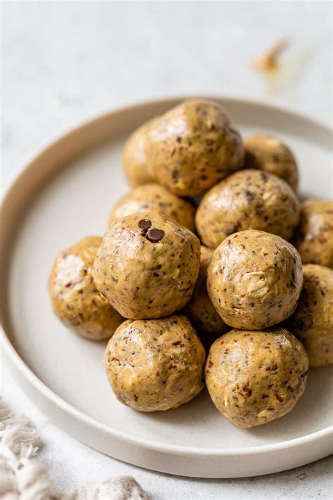 Protein Balls Recipe – WellPlated.com