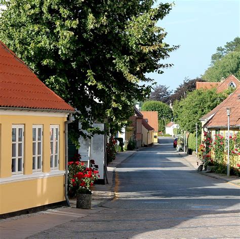 Seasons in Aarhus: Weather and Climate