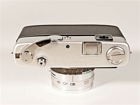 Yashica Electro 35 - Camera Collector Pages