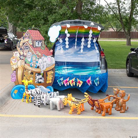 Deluxe Noah’s Ark Trunk-or-Treat Decorating Kit - 22 Pc. | Oriental Trading