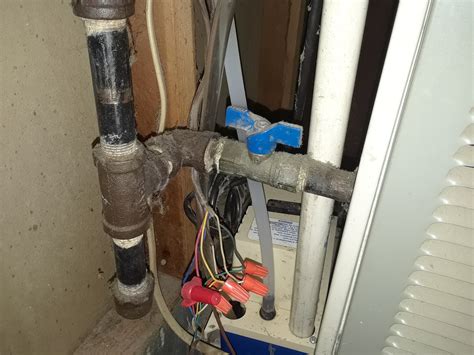 Gas Shut Off Valve location for furnace and Hot Water Tank - Inspecting ...