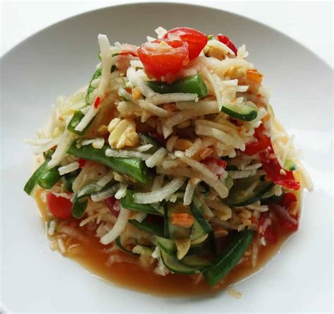 Som tam (Thai papaya salad) recipe by Maangchi