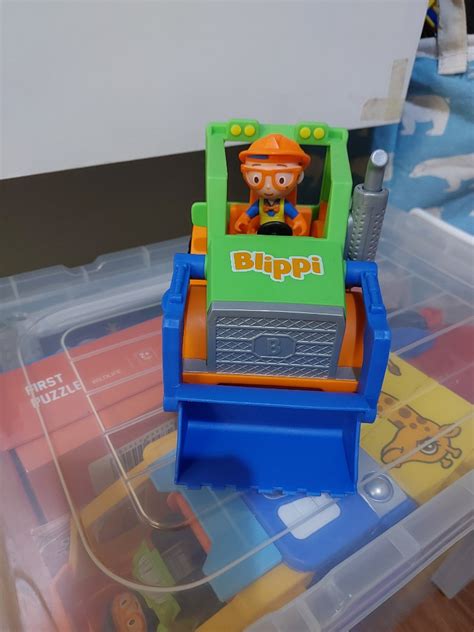 Blippi tractor on Carousell