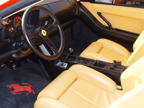 Ferrari Testarossa interior