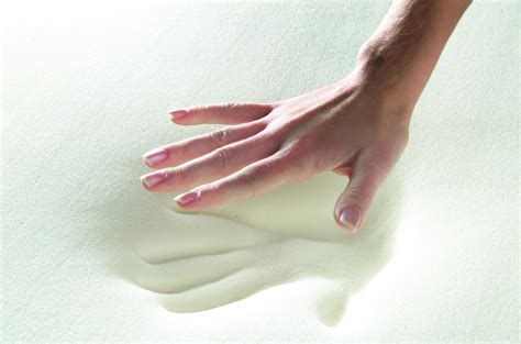 Memory Foam vs Gel Foam Mattress: What's The Difference | BedMart