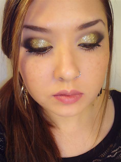 Gold Glitter Makeup