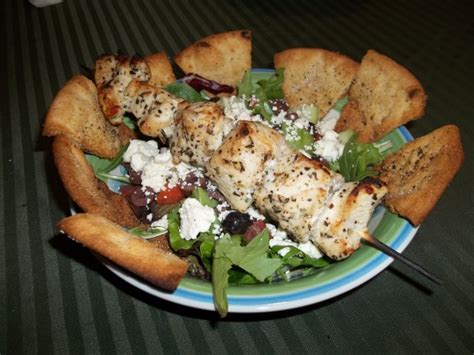 Chicken Souvlaki Salad Recipe - Greek.Food.com