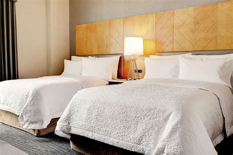 Hampton Inn Downtown Brooklyn, NY - See Discounts