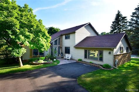 Hartland, MI Real Estate - Hartland Homes for Sale | realtor.com®