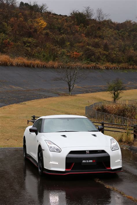 Nissan GT-R Nismo Review | CarAdvice