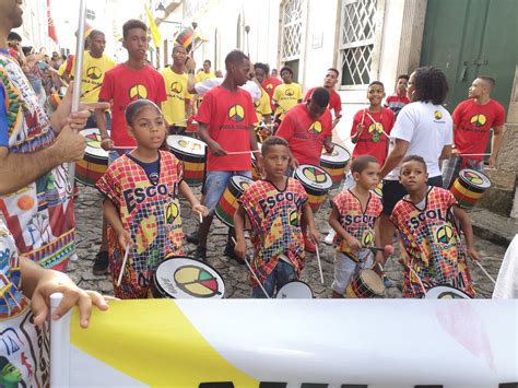 How the Brazilian carnival’s band Olodum became a massive social movement — The Urban Detective