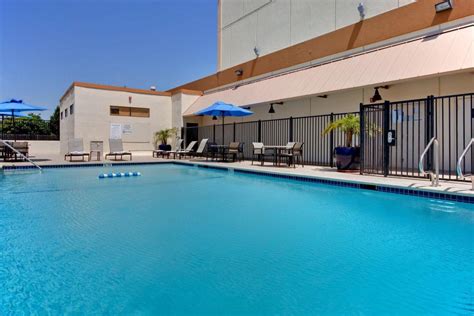 Holiday Inn Los Angeles - LAX Airport Hotel (Los Angeles (CA)) - Deals ...