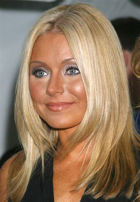 Damon Cool Picture: Kelly Ripa Cuts Her Hair Beauty & Fashion Articles & Trends