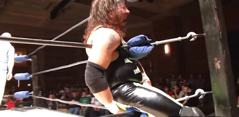 10 Forgotten Wrestlers Who Somehow Survived Ridiculous Bumps In Their ...