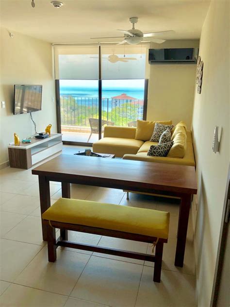 Ensenada 1 bed/1 bath Oceanview - Panama Beach Rentals & Management