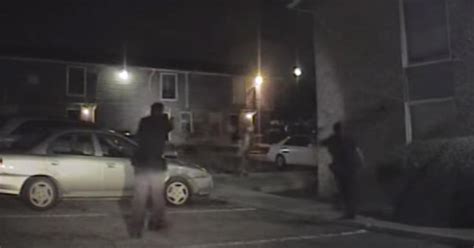 Video appears to show Fort Worth, Texas police shooting man as he walks away - CBS News