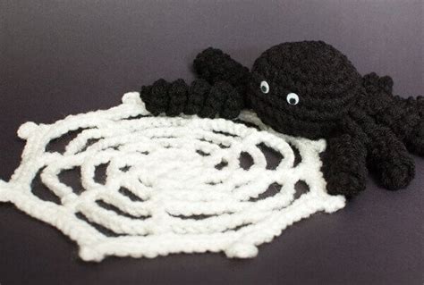 Crochet Spider Web Pattern | Petals to Picots