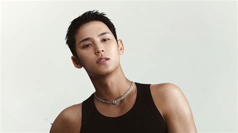 Mingyu of SEVENTEEN Stuns in Cosmopolitan Korea - K-Pop Life