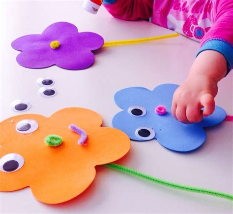 Foam spring flowers | Easy toddler crafts, Toddler crafts, Flower crafts