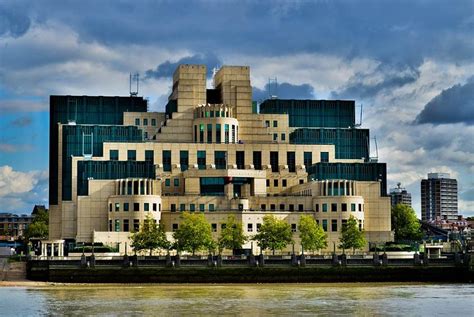 Top 8 Intriguing Facts about the SIS Building in London