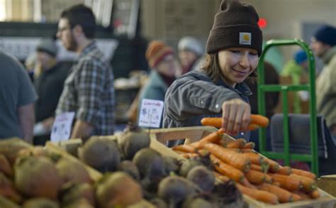 A Taste of Vermont: the Winter Farmer’s Market - UVM Bored