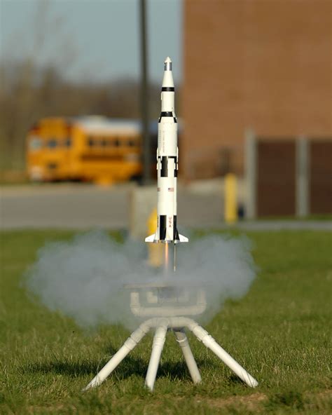 Model rocket - Wikipedia