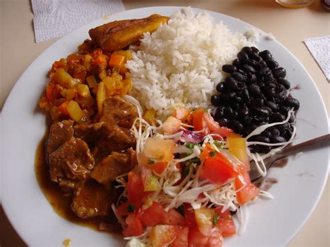 Casado Tico | Plato típico costarricense: arroz blanco, frij… | Flickr