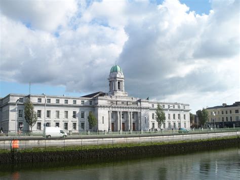 Le Cork City Hall - Hôtel de ville de Cork • Guide Irlande.com