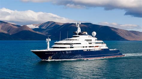 Octopus Yacht Uncovered: An Insider’s Look at the Luxury Yacht