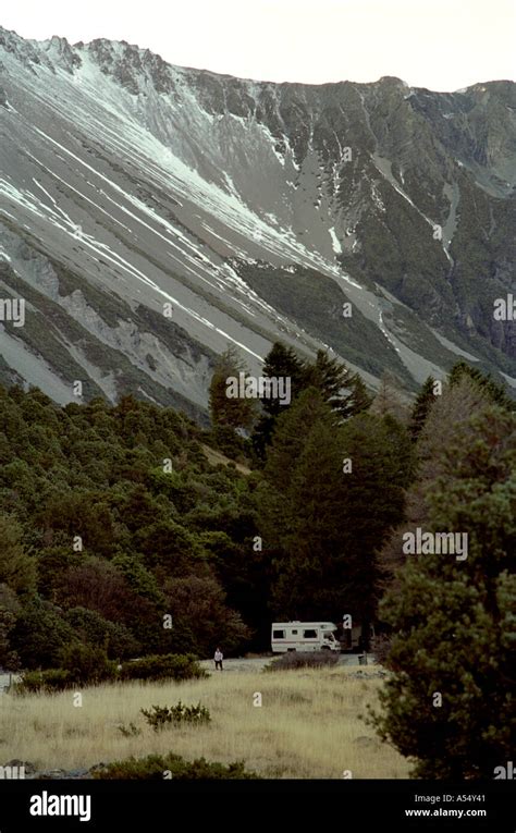 MOUNT COOK SOUTH ISLAND NEW ZEALAND Stock Photo - Alamy