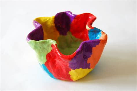 Pinch Pots | Kids' Crafts | Fun Craft Ideas | FirstPalette.com